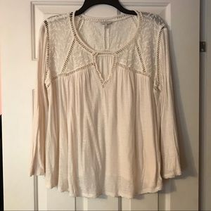 Lucky Brand!! Flowy blouse in cream color